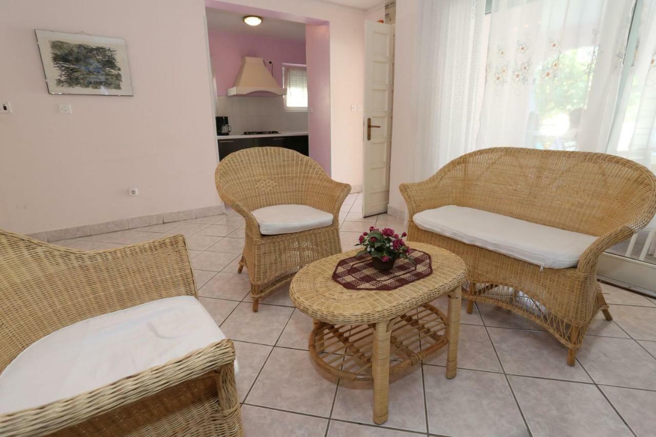 Villa Neyla Вир Екстер'єр фото