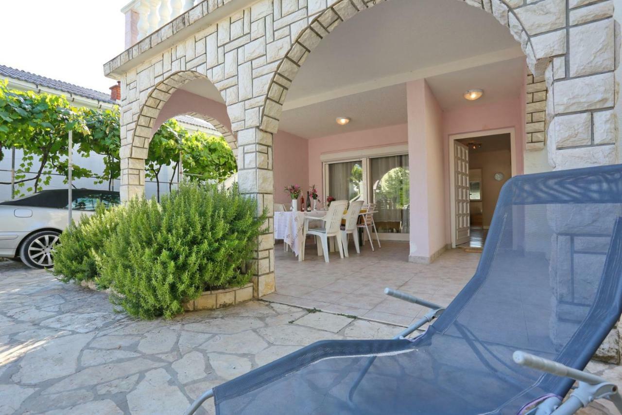 Villa Neyla Вир Екстер'єр фото